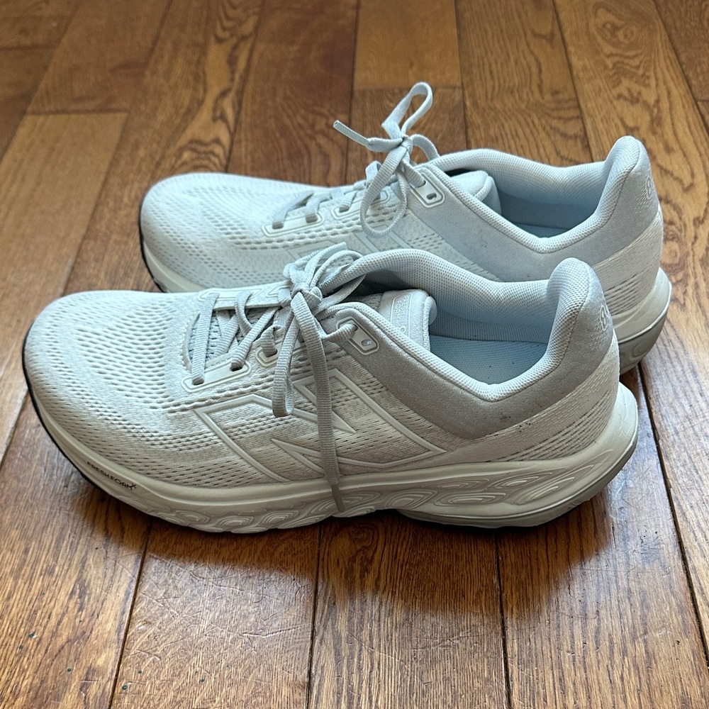 New Balance 860 White Athletic Sneakers